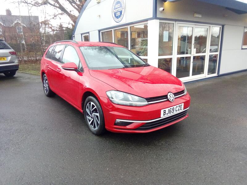 Used VOLKSWAGEN GOLF 2019 Red in Hereford, Herefordshire Ned Potter Ltd