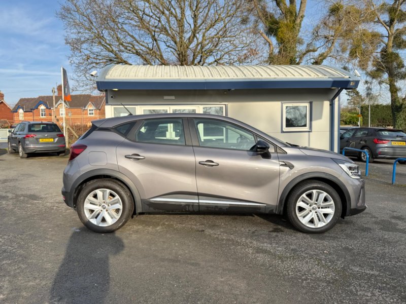 RENAULT CAPTUR