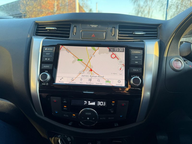 NISSAN NAVARA