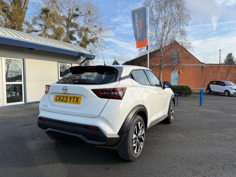 NISSAN JUKE