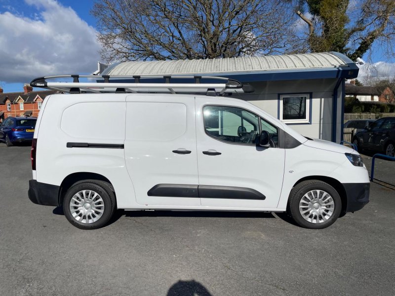TOYOTA PROACE CITY