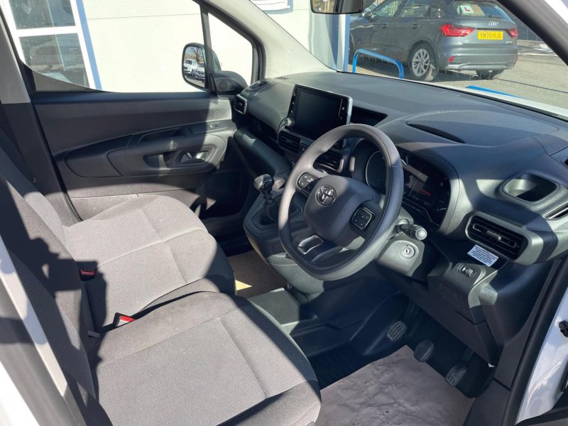 TOYOTA PROACE CITY