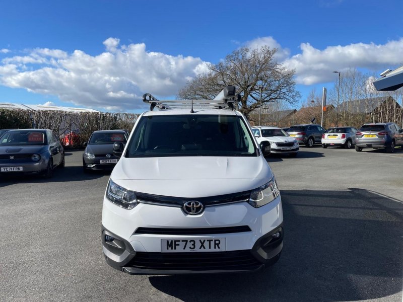 TOYOTA PROACE CITY