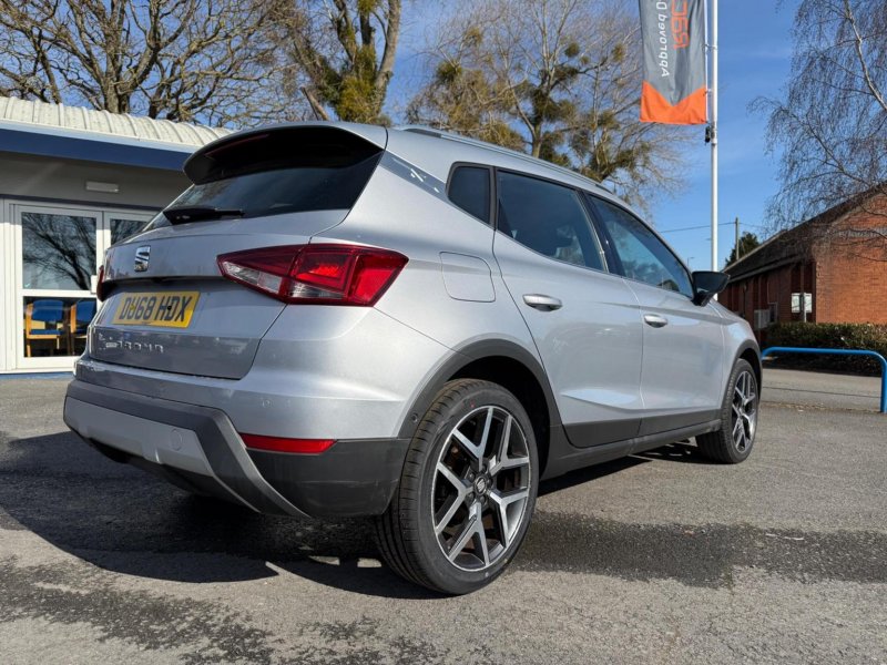 SEAT ARONA