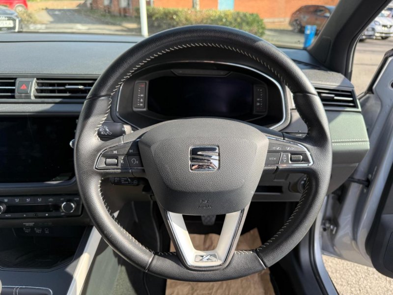 SEAT ARONA