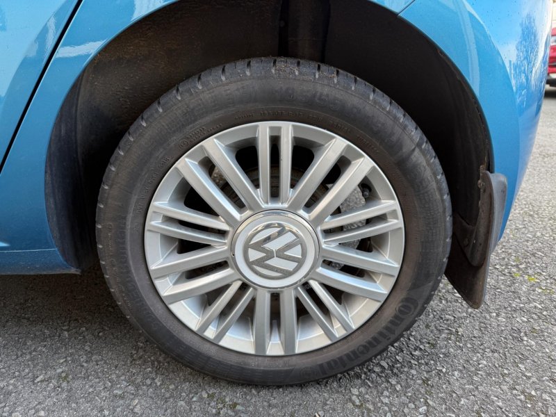VOLKSWAGEN UP