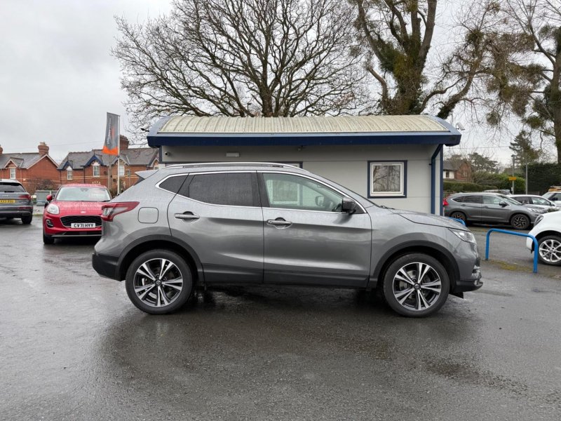 NISSAN QASHQAI