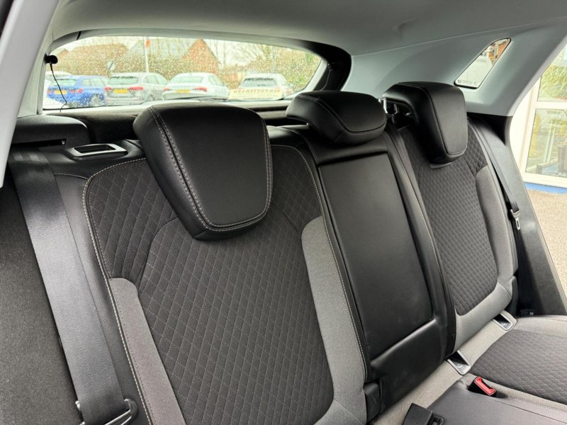 VAUXHALL GRANDLAND X