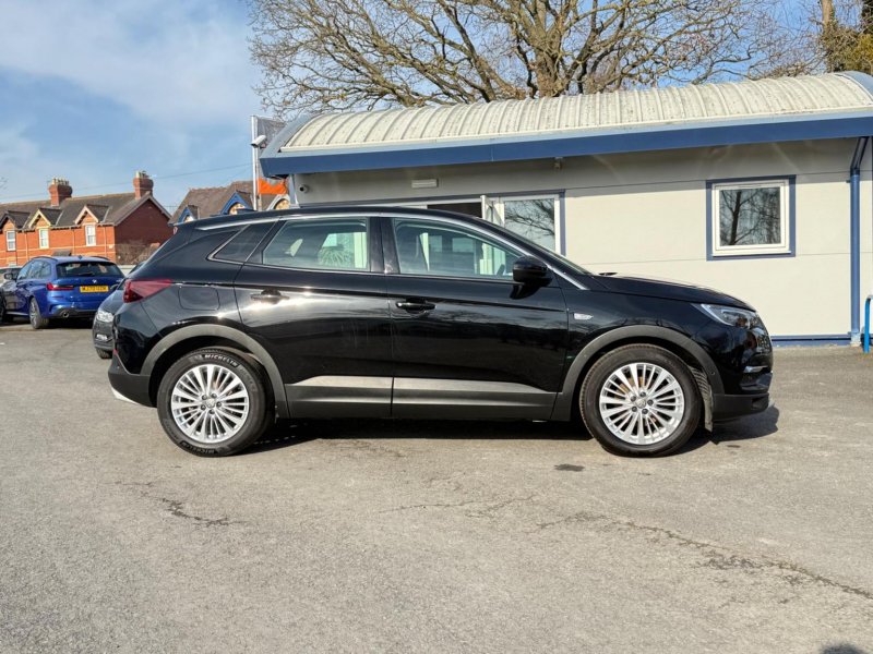 VAUXHALL GRANDLAND X