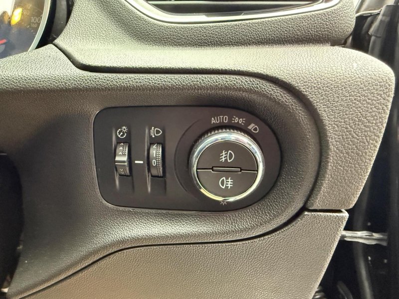 VAUXHALL GRANDLAND X