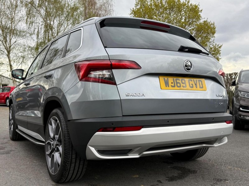 SKODA KAROQ
