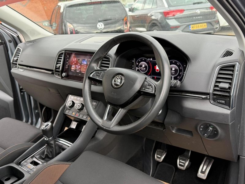 SKODA KAROQ
