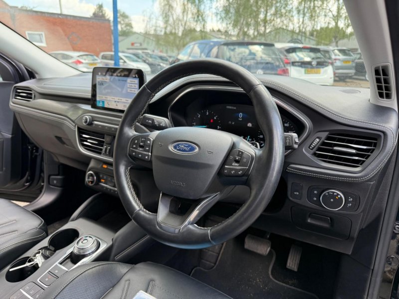 FORD FOCUS