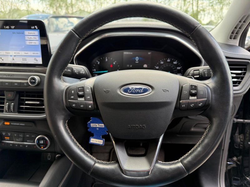 FORD FOCUS